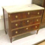 367 4058 CHEST OF DRAWERS